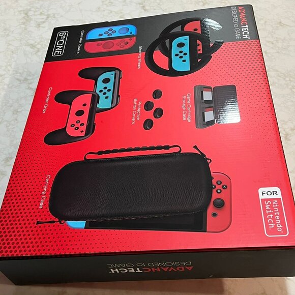 Nintendo Switch Mario Kart Micro SD Bundle - Picture 4 of 11